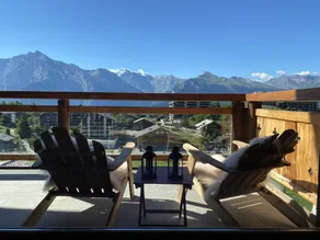 Apartment with pool - Image 3