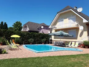 Casa vacacional con piscina privada, jardín y barbacoa - Image 2