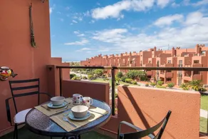 Ferienwohnung mit Pool, Garten und Terrasse | Bergblick - Image 5