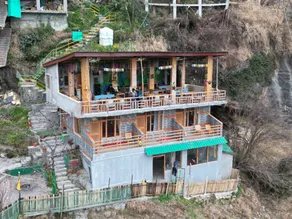 Divine Cafe - Image 2