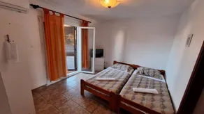 Appartement de vacances avec barbecue et jardin - Image 4
