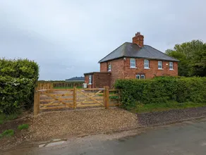 Family-oriented cottage with garden | Pets are welcome - Image 2