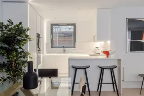Charmant appartement de vacances adapté aux familles | Proche Piccadilly Circus | Parfait pour le travail à distance - Image 3