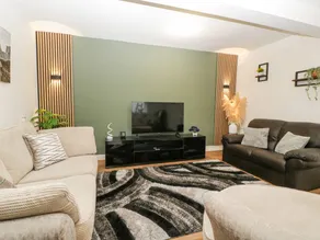 Family-oriented lovely cottage with garden | Pets allowed - Image 4