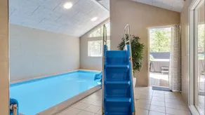 Holiday home with terrace, barbeque & pool | Pets allowed - Image 3