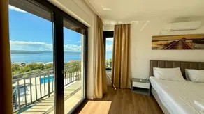 Fully equipped pleasant holiday home with terrace, pool & BBQ | Beach nearby | Pet-friendly - Image 4