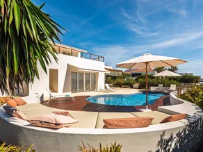 Villa with garden, private pool & barbecue - Image 2
