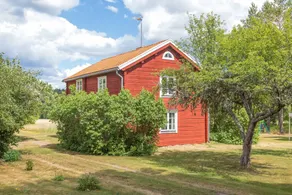 House with barbeque, terrace & garden - Image 2