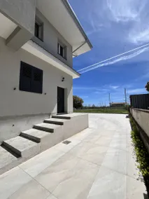 Children-friendly pleasant apartment with garden - Image 5