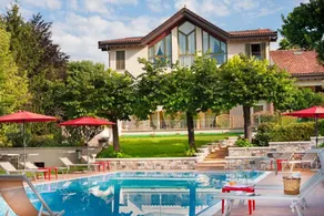 Fully equipped apartment with pool, garden & terrace | Mountain view | Dogs allowed - Image 2