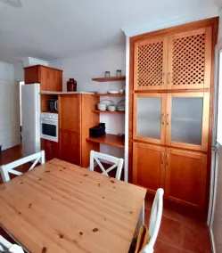 Appartement avec terrasse et internet haut débit | Vue ville - Image 4