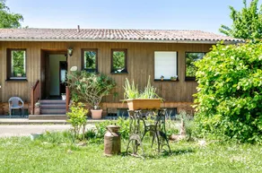 Flat with barbeque & garden | Garden view - Image 2