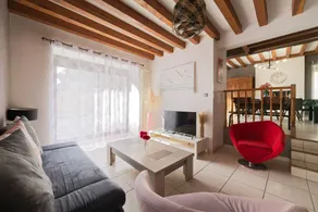 Family-oriented cottage with terrace, barbeque & garden | Garden view | Good for workation | Pet-friendly - Image 5