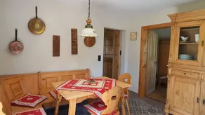 Holiday home with BBQ, terrace & garden | Mountain view | Pets are welcome - Image 5