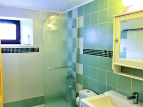 Romantic Stonehouse with 1 bedrooms and 1 bathrooms - Image 3