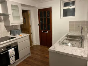 Holiday apartment with garden - Image 4