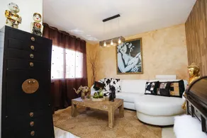 Maison avec barbecue, terrasse et jacuzzi - Image 4