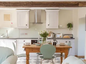 Cottage with garden - Image 3
