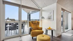 Holiday home with private pool, garden & sauna - Image 3