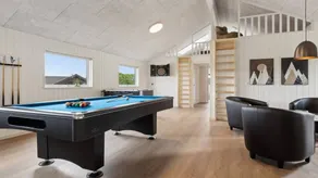 Ample holiday home with pool, sauna & jacuzzi - Image 5
