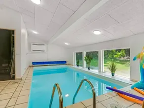 Kinderfreundliches Ferienhaus mit Grill, Terrasse und privatem Pool | Haustiere sind willkommen - Image 2