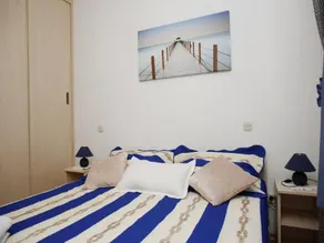 Apartment with barbecue, garden & terrace | Next to the beach - Image 5