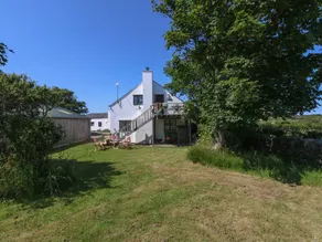 Cottage with garden | Beach view - Image 4