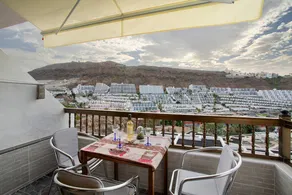 Merveilleux appartement avec piscine, jardin et terrasse | Vue mer | Parfait pour le travail à distance - Image 2