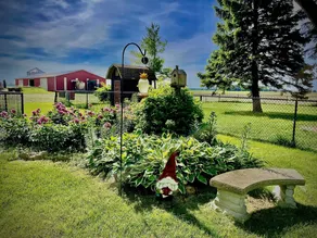 Charming dedicated room with garden - Image 5