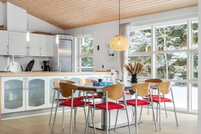 Fully equipped house with pool, terrace & hot tub | Dogs allowed - Image 2