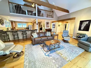 Fantastic Cottage with Fire Pit in Sunderland, Vermont - Image 4