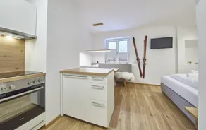 Atractivo apartamento con piscina - Image 2