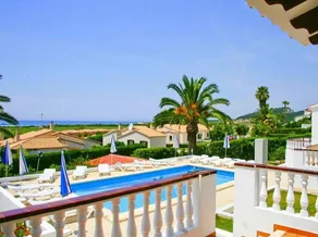 Villa mit privatem Pool, Grill und Garten | Meerblick - Image 2