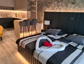 Studio with sauna & jacuzzi - Image 3