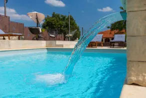 Villa with terrace, private pool & barbeque - Image 4