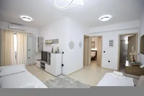 Deluxe Suite - Image 3