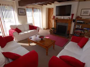 Cottage with garden & barbeque - Image 2