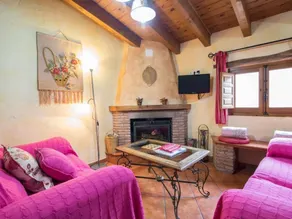Apartment with pool, garden & barbecue - Image 4