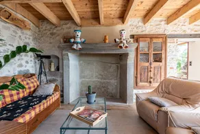 Guest House 'Chambre Verte' with Mountain View, Private Terrace and Shared Garden - Image 3