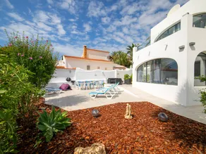 Ferienhaus mit Grill, Garten und Terrasse | Perfekt für die Arbeit von Zuhause | Haustierfreundlich - Image 4