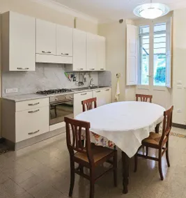 Maison de vacances adaptée aux familles avec terrasse, jardin et piscine privée | Vue mer | Adaptée au travail à distance | Avec animaux autorisés - Image 5