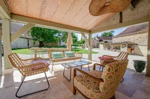 Pleasant gite with terrace, garden & pool - Image 5