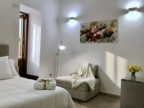 Bed & breakfast with garden & private pool - Image 5