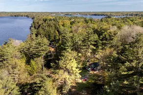 Romantic Off-Grid Tiny House Glamping Retreat Near Lake Muskoka, Gravenhurst, Ontario - Image 4