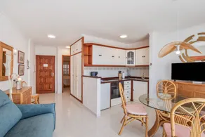 Apartment 'Playa Delphin 105' with Sea View, Balcony and Wi-Fi - Image 4
