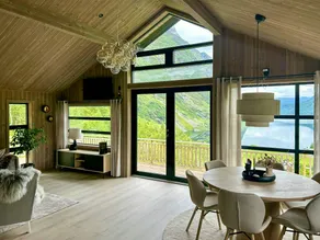 Kinderfreundliches Ferienhaus mit Terrasse, Sauna und Grill | Meerblick - Image 3