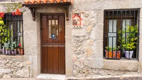 Fully equipped holiday home | Mountain view - Image 2