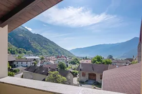 Appartamento con giardino, griglia e piscina | Vista sulla montagna | Perfetto per il lavoro da remoto - Image 2
