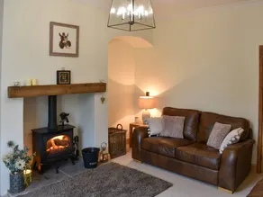 Family-oriented pleasant cottage with garden | Pets are welcome - Image 2