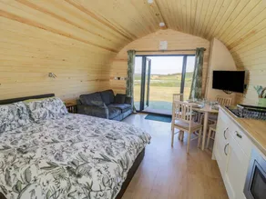 Child-friendly nice cottage with garden & jacuzzi | Dogs allowed - Image 4